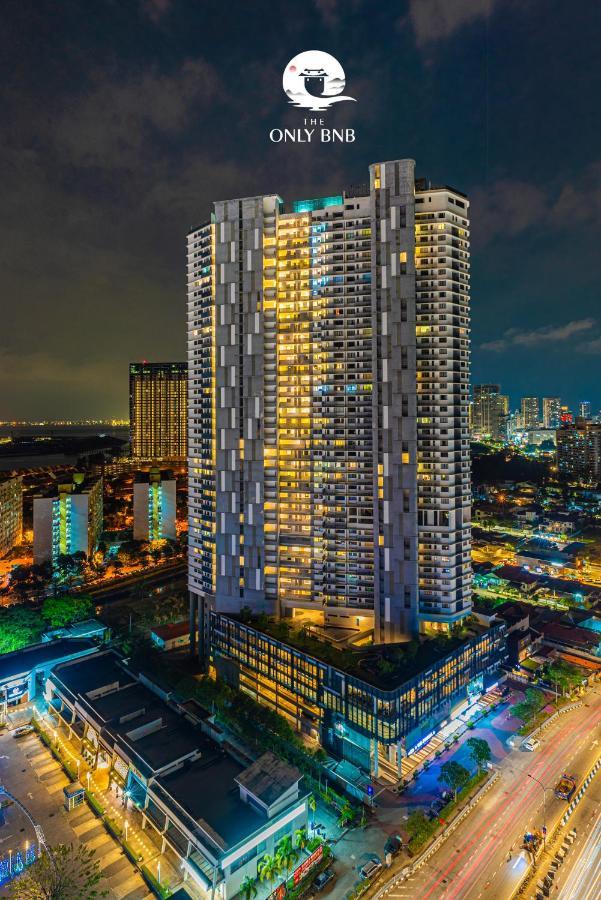 Fantasy Funland Retreat By The Only Bnb Tanjung Tokong Exterior photo